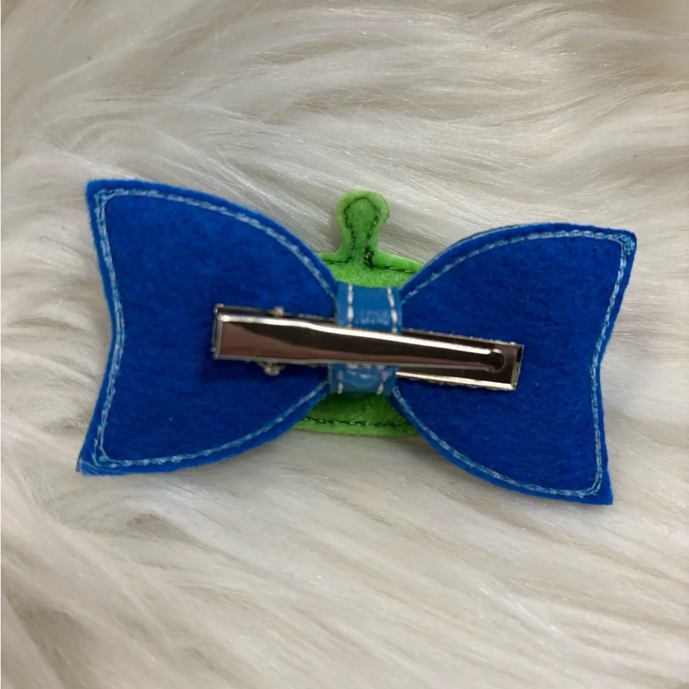 Alien Hair Clip